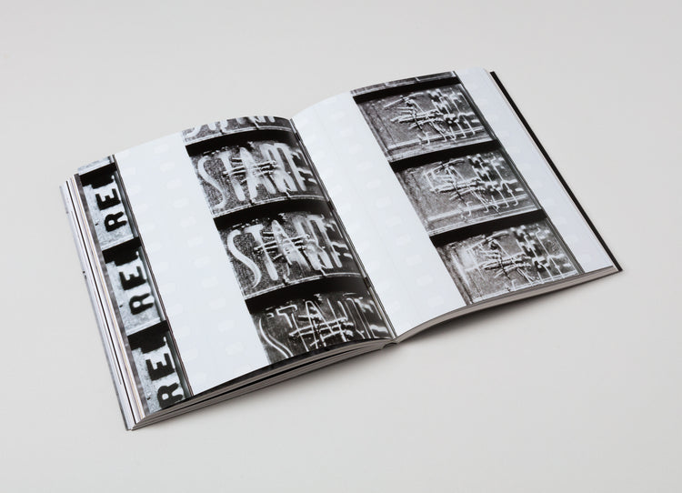 Heinrich Dunst. Riss/Lücke/Scharnier A
Rift/Gap/Hinge A