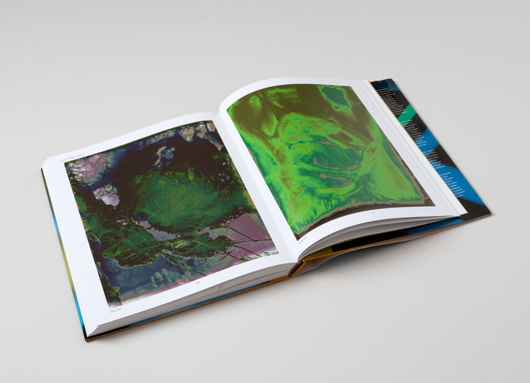 James Welling. Monograph