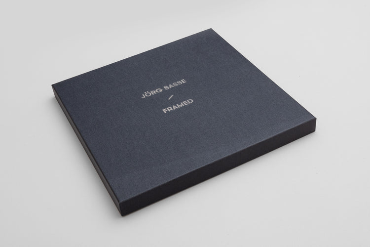 Jörg Sasse. Framed - Artist Edition